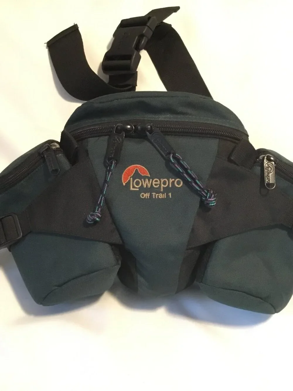 LowePro Off Trail 1 Fanny Pack Waist Belt Pack Double Lens Camera Case Green